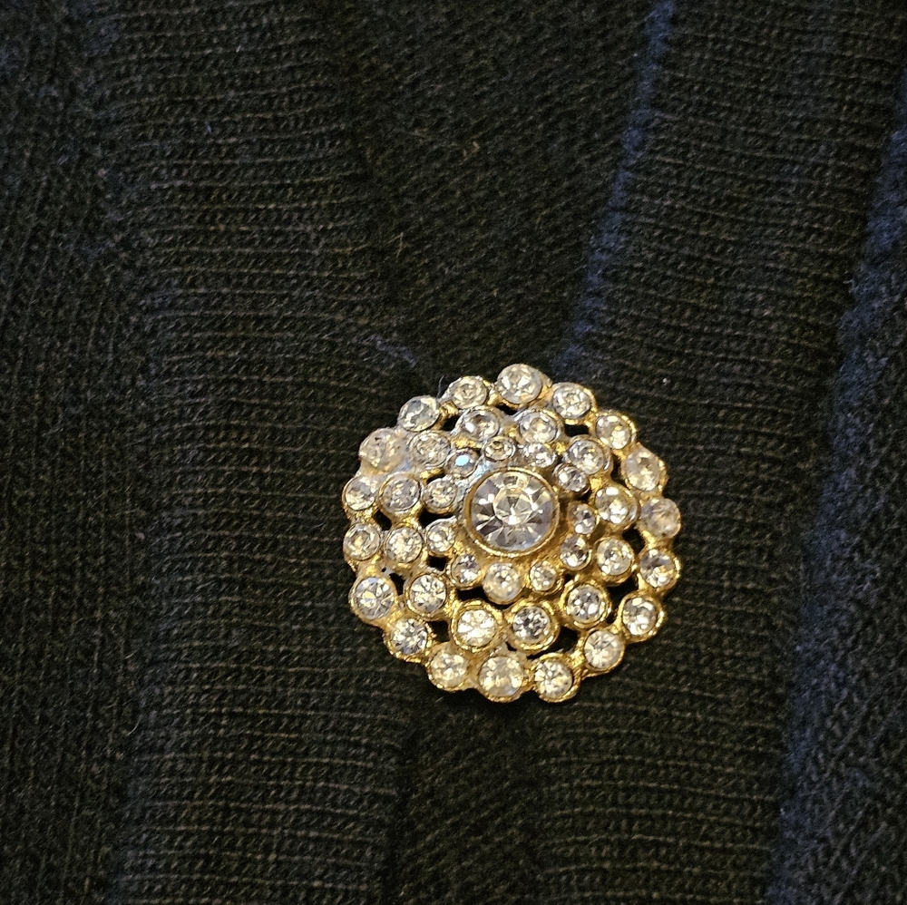 CHANEL Vintage 100% Cashmere Rare Cardigan Authentic Sweater size L - Picture 8 of 16